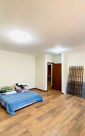 Casa à venda com 2000m², 2 quartos e 6 vagas Casa à venda com 2000m², 2 quartos e 6 vagasQuarto 1