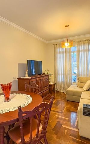 Casa à venda com 125m², 2 quartos e 2 vagas Casa à venda com 125m², 2 quartos e 2 vagasSala