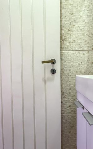 Casa à venda com 125m², 2 quartos e 2 vagas Casa à venda com 125m², 2 quartos e 2 vagasBanheiro de serviço