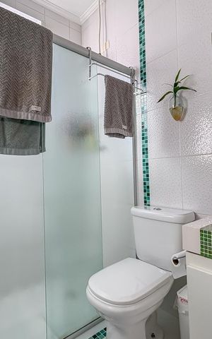 Casa à venda com 125m², 2 quartos e 2 vagas Casa à venda com 125m², 2 quartos e 2 vagasBanheiro