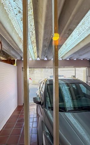 Casa à venda com 125m², 2 quartos e 2 vagas Casa à venda com 125m², 2 quartos e 2 vagasVista da Sala