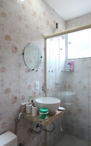Casa de condomínio à venda com 180m², 3 quartos e 1 vagaSuíte - Banheiro