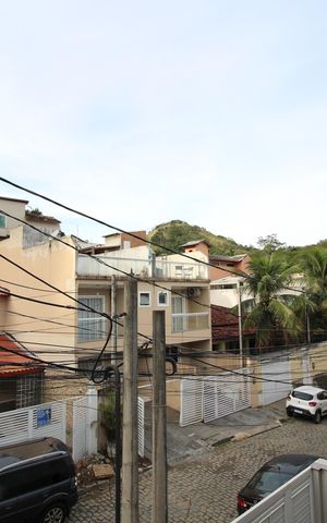 Casa de condomínio à venda com 180m², 3 quartos e 1 vagaSuíte - Varanda Vista