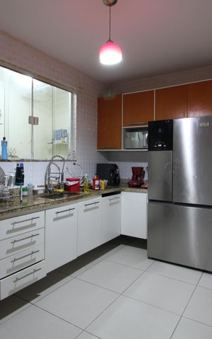 Casa de condomínio à venda com 180m², 3 quartos e 1 vagaCozinha