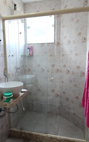 Casa de condomínio à venda com 180m², 3 quartos e 1 vagaSuíte - Banheiro