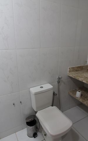Casa de condomínio à venda com 180m², 3 quartos e 1 vagaBanheiro Social