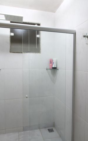 Casa de condomínio à venda com 180m², 3 quartos e 1 vagaBanheiro Social