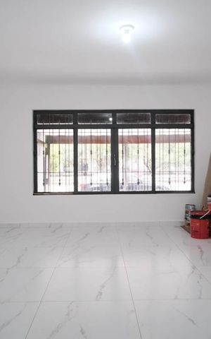 Casa para alugar com 135m², 2 quartos e 2 vagasSala