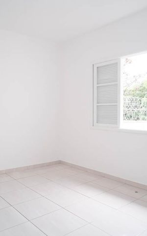 Casa para alugar com 135m², 2 quartos e 2 vagasQuarto 1