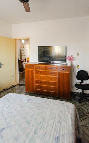 Casa à venda com 214m², 4 quartos e 2 vagas Casa à venda com 214m², 4 quartos e 2 vagasQuarto 3