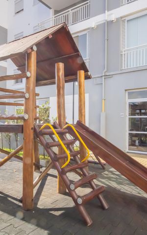 Apartamento para alugar com 120m², 3 quartos e 2 vagasÁrea comum - Playground