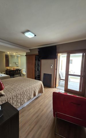 Casa à venda com 130m², 3 quartos e 5 vagas