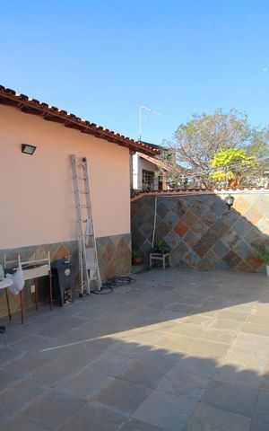 Casa à venda com 273m², 3 quartos e 4 vagasQuintal