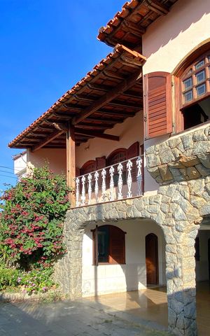 Casa à venda com 273m², 3 quartos e 4 vagasFachada