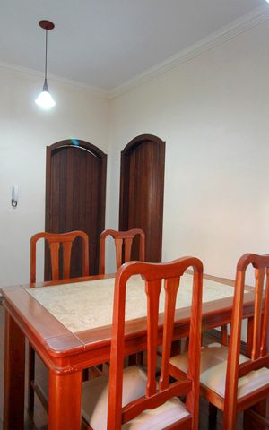 Casa à venda com 273m², 3 quartos e 4 vagasCopa