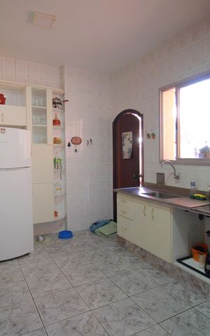 Casa à venda com 273m², 3 quartos e 4 vagasCozinha