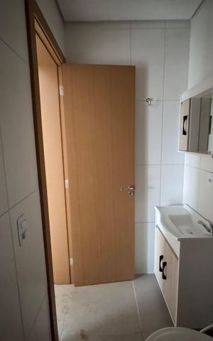 Apartamento à venda com 48m², 2 quartos e sem vaga Apartamento à venda com 48m², 2 quartos e sem vagaBanheiro