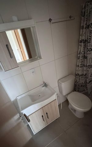 Apartamento à venda com 48m², 2 quartos e sem vaga Apartamento à venda com 48m², 2 quartos e sem vagaBanheiro