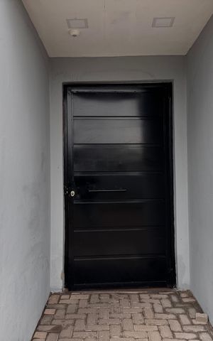 Apartamento à venda com 48m², 2 quartos e sem vaga Apartamento à venda com 48m², 2 quartos e sem vagaEntrada