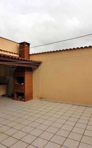 Casa à venda com 362m², 3 quartos e 3 vagasÁrea Externa