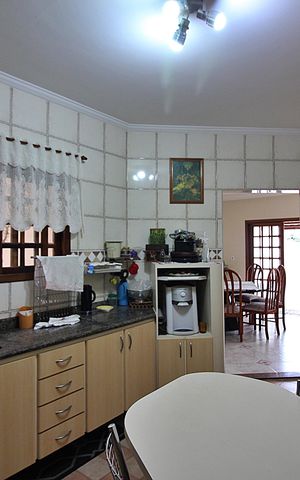 Casa à venda com 362m², 3 quartos e 3 vagasCozinha