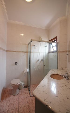 Casa à venda com 362m², 3 quartos e 3 vagasBanheiro da Suíte 3