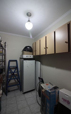 Casa à venda com 362m², 3 quartos e 3 vagasDespensa