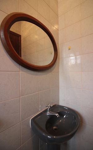 Casa à venda com 362m², 3 quartos e 3 vagasBanheiro de Serviço