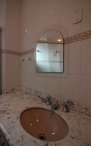 Casa à venda com 362m², 3 quartos e 3 vagasBanheiro da Suíte 3
