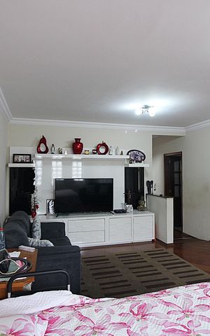 Casa à venda com 362m², 3 quartos e 3 vagasSala