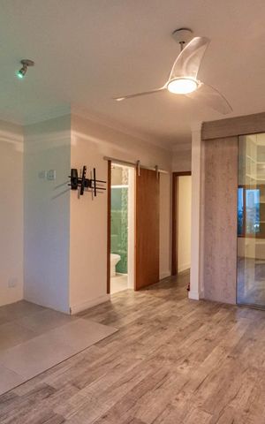 Casa à venda com 225m², 3 quartos e 4 vagasSuite