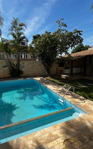Casa à venda com 466m², 4 quartos e 8 vagas Casa à venda com 466m², 4 quartos e 8 vagasQuintal
