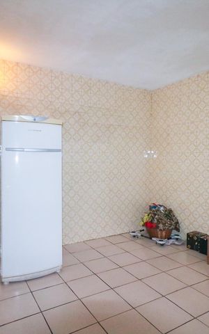 Casa à venda com 178m², 2 quartos e 3 vagas Casa à venda com 178m², 2 quartos e 3 vagasCozinha