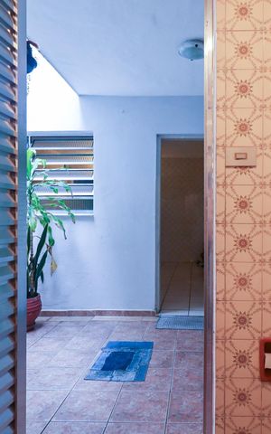 Casa à venda com 178m², 2 quartos e 3 vagas Casa à venda com 178m², 2 quartos e 3 vagasBanheiro de Serviço
