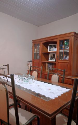 Casa à venda com 189m², 3 quartos e 2 vagas Casa à venda com 189m², 3 quartos e 2 vagasSala de Jantar