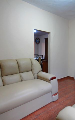 Casa à venda com 189m², 3 quartos e 2 vagas Casa à venda com 189m², 3 quartos e 2 vagasSala