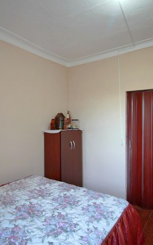 Casa à venda com 189m², 3 quartos e 2 vagas Casa à venda com 189m², 3 quartos e 2 vagasQuarto 2