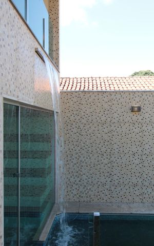 Casa à venda com 640m², 4 quartos e 4 vagasÁrea comum - Piscina