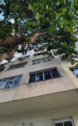 Apartamento à venda com 70m², 2 quartos e sem vaga Apartamento à venda com 70m², 2 quartos e sem vagaFachada