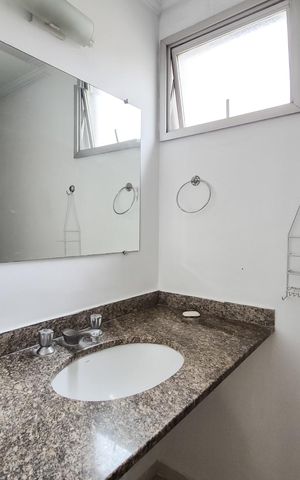 Apartamento para alugar com 39m², 1 quarto e sem vagaBanheiro da Suíte