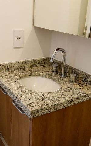 Apartamento à venda com 62m², 2 quartos e 2 vagas Apartamento à venda com 62m², 2 quartos e 2 vagasBanheiro da Suíte 1