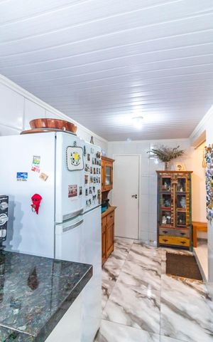 Apartamento à venda com 169m², 3 quartos e 1 vaga Apartamento à venda com 169m², 3 quartos e 1 vagaCozinha