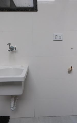 Casa de condomínio à venda com 84m², 2 quartos e 1 vagaLavanderia