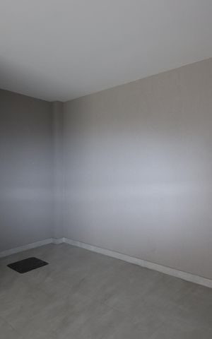 Casa de condomínio à venda com 84m², 2 quartos e 1 vagaGaragem