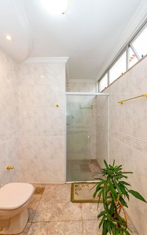 Apartamento à venda com 130m², 3 quartos e 1 vaga Apartamento à venda com 130m², 3 quartos e 1 vagaBanheiro Social