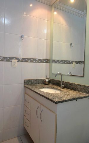 Apartamento à venda com 79m², 3 quartos e 2 vagasBanheiro