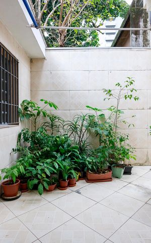 Casa à venda com 150m², 3 quartos e 2 vagas Casa à venda com 150m², 3 quartos e 2 vagasÁrea de Serviço