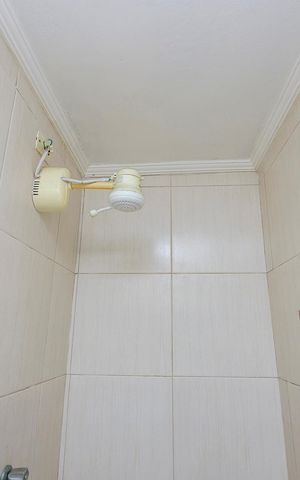 Casa à venda com 150m², 3 quartos e 2 vagas Casa à venda com 150m², 3 quartos e 2 vagasEdícula - Banheiro