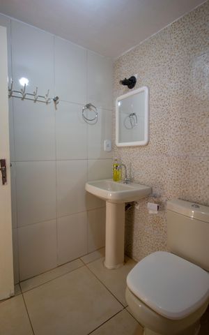 Apartamento para alugar com 65m², 2 quartos e sem vagaBanheiro