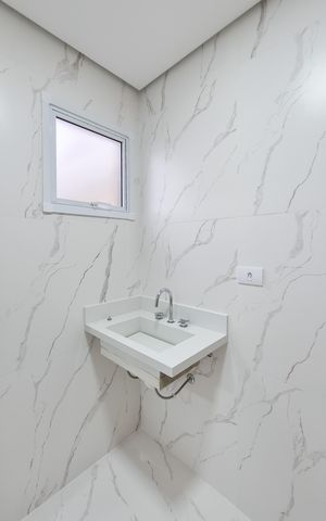 Apartamento à venda com 73m², 2 quartos e 2 vagasBanheiro da Suíte 1